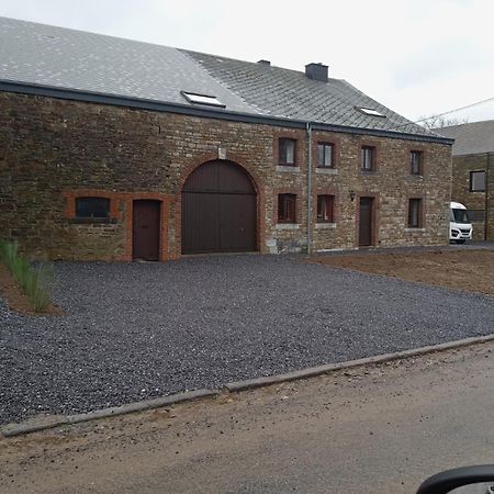 Le Vieux Noyer Bed & Breakfast Nassogne ภายนอก รูปภาพ