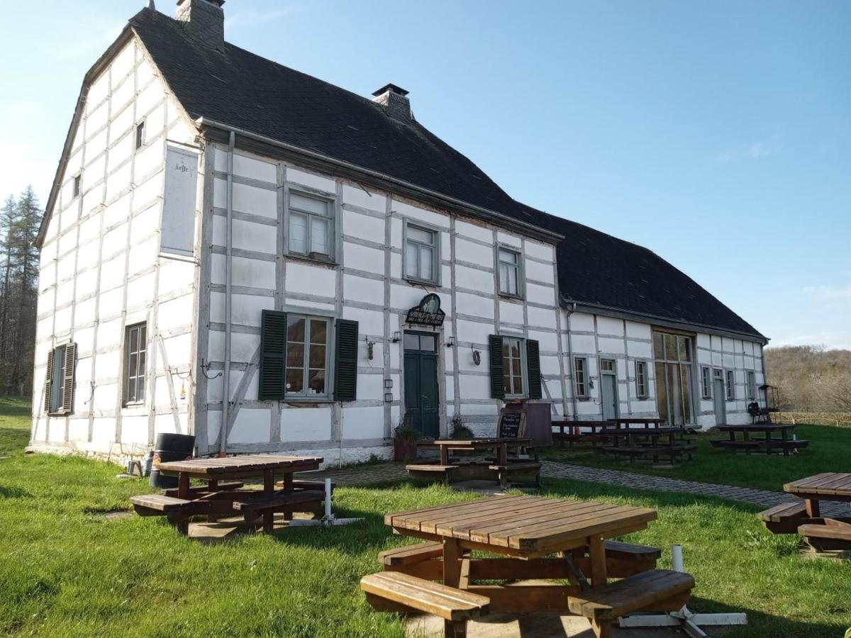 Le Vieux Noyer Bed & Breakfast Nassogne ภายนอก รูปภาพ