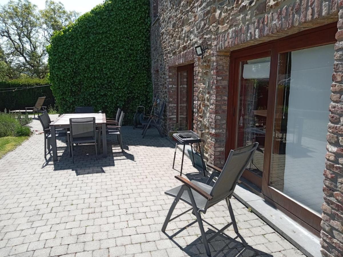 Le Vieux Noyer Bed & Breakfast Nassogne ภายนอก รูปภาพ