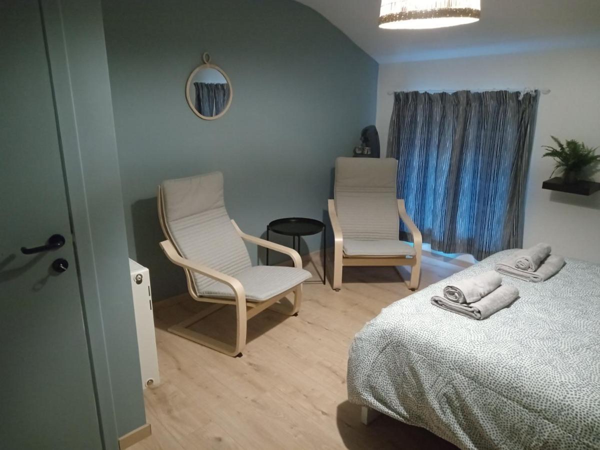 Le Vieux Noyer Bed & Breakfast Nassogne ภายนอก รูปภาพ