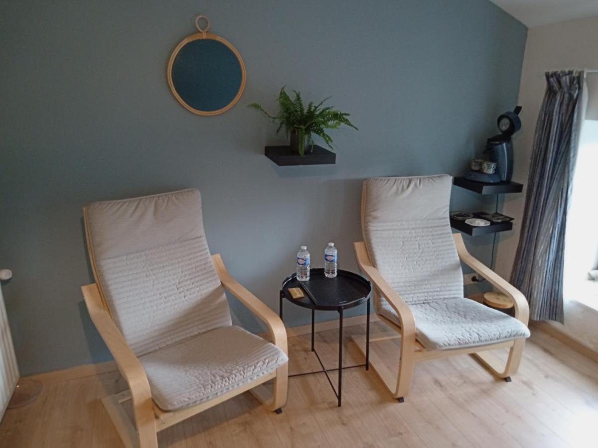 Le Vieux Noyer Bed & Breakfast Nassogne ภายนอก รูปภาพ