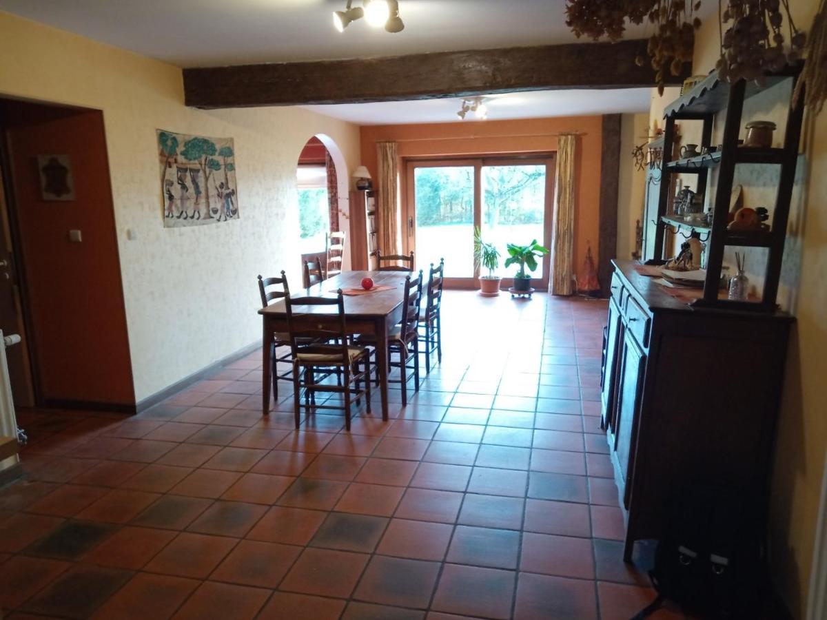 Le Vieux Noyer Bed & Breakfast Nassogne ภายนอก รูปภาพ