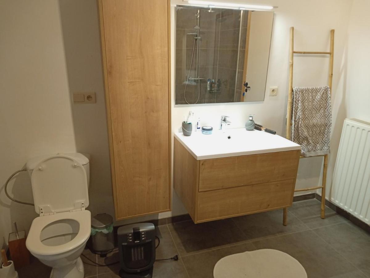 Le Vieux Noyer Bed & Breakfast Nassogne ภายนอก รูปภาพ